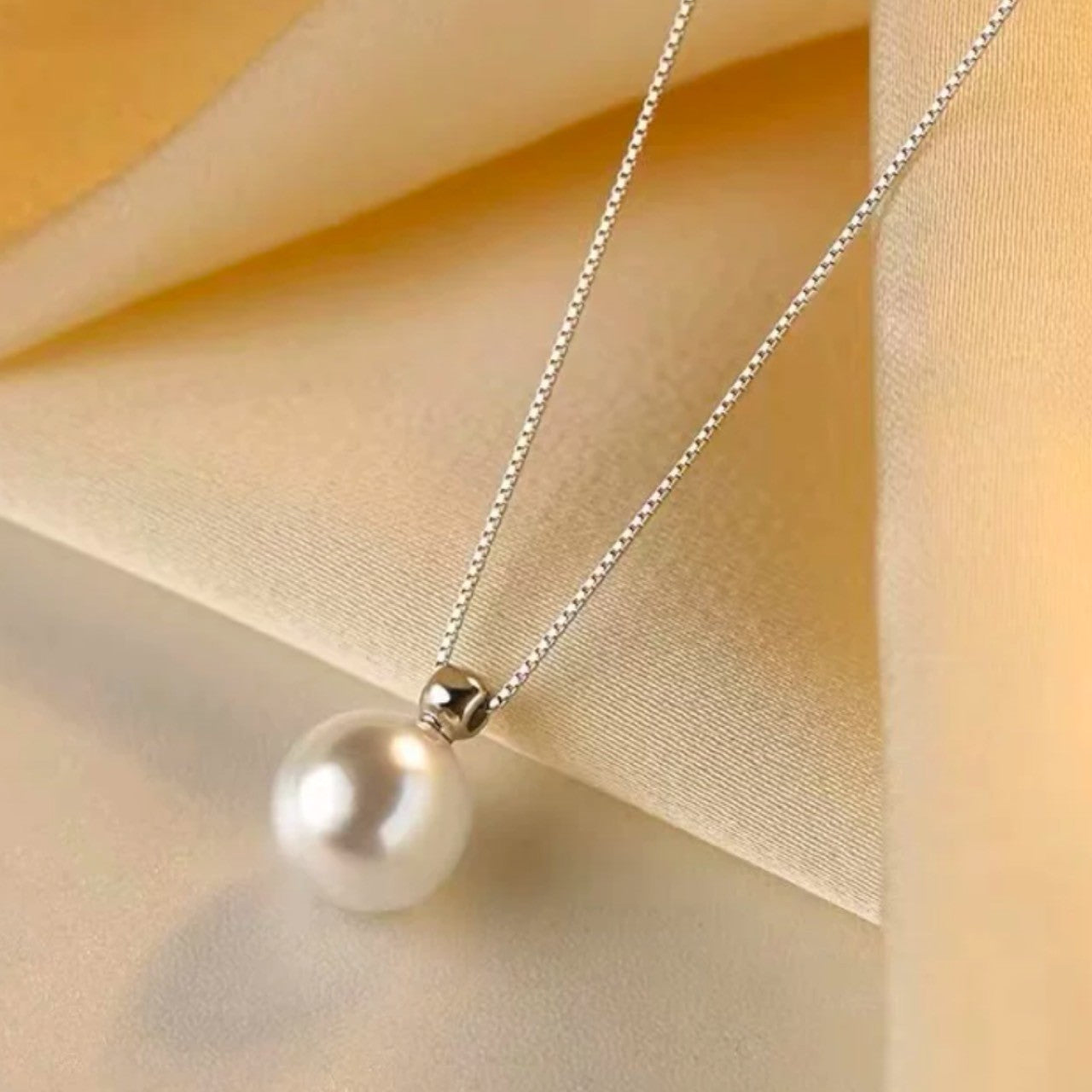 pearl necklace