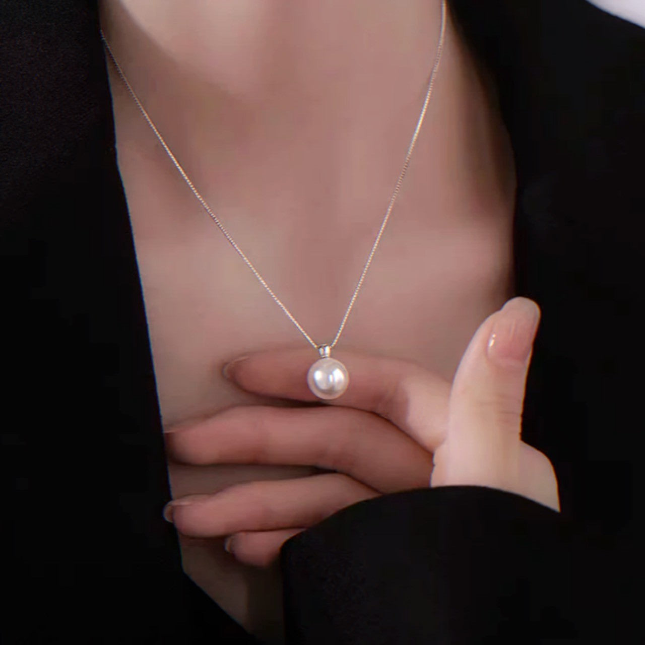 pearl necklace