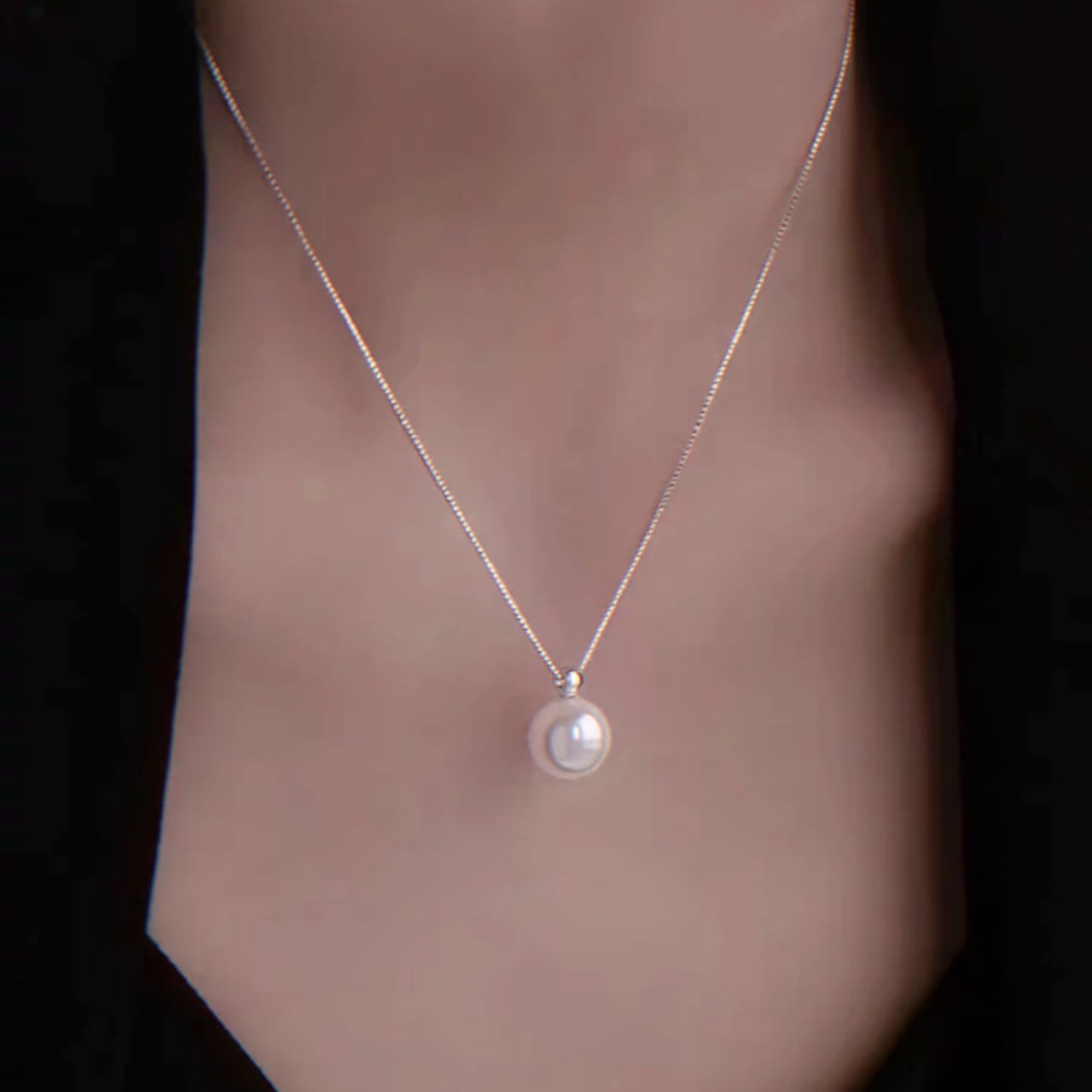 pearl necklace