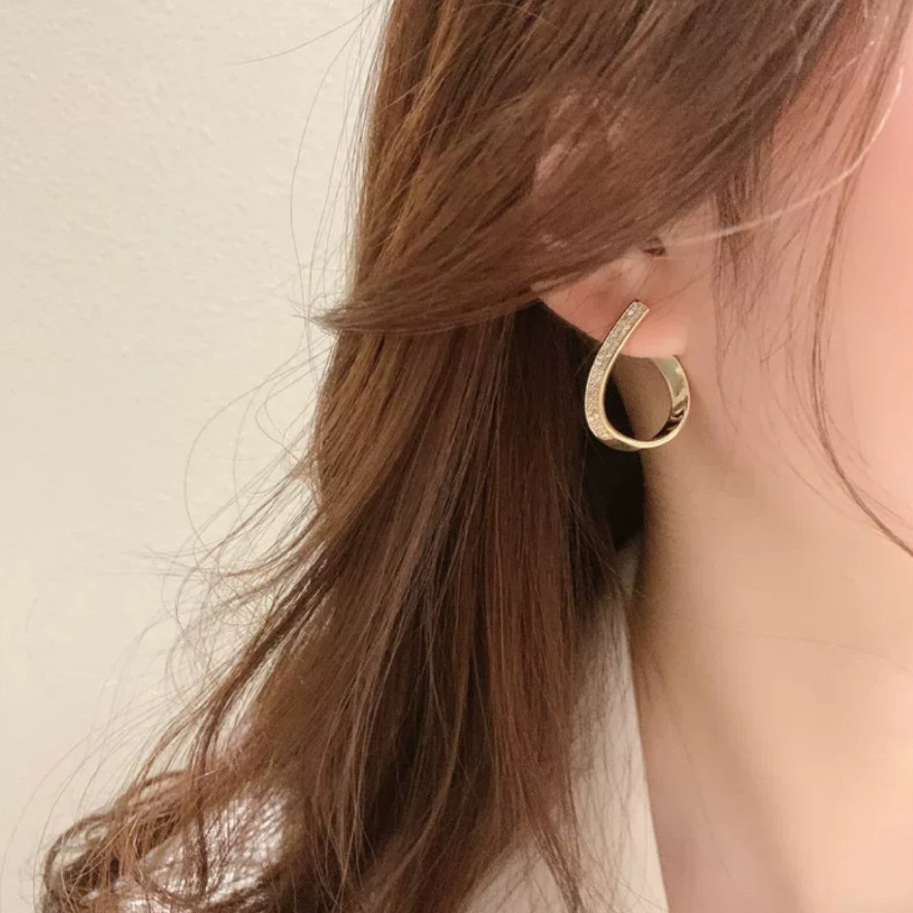 elegant drop pierce