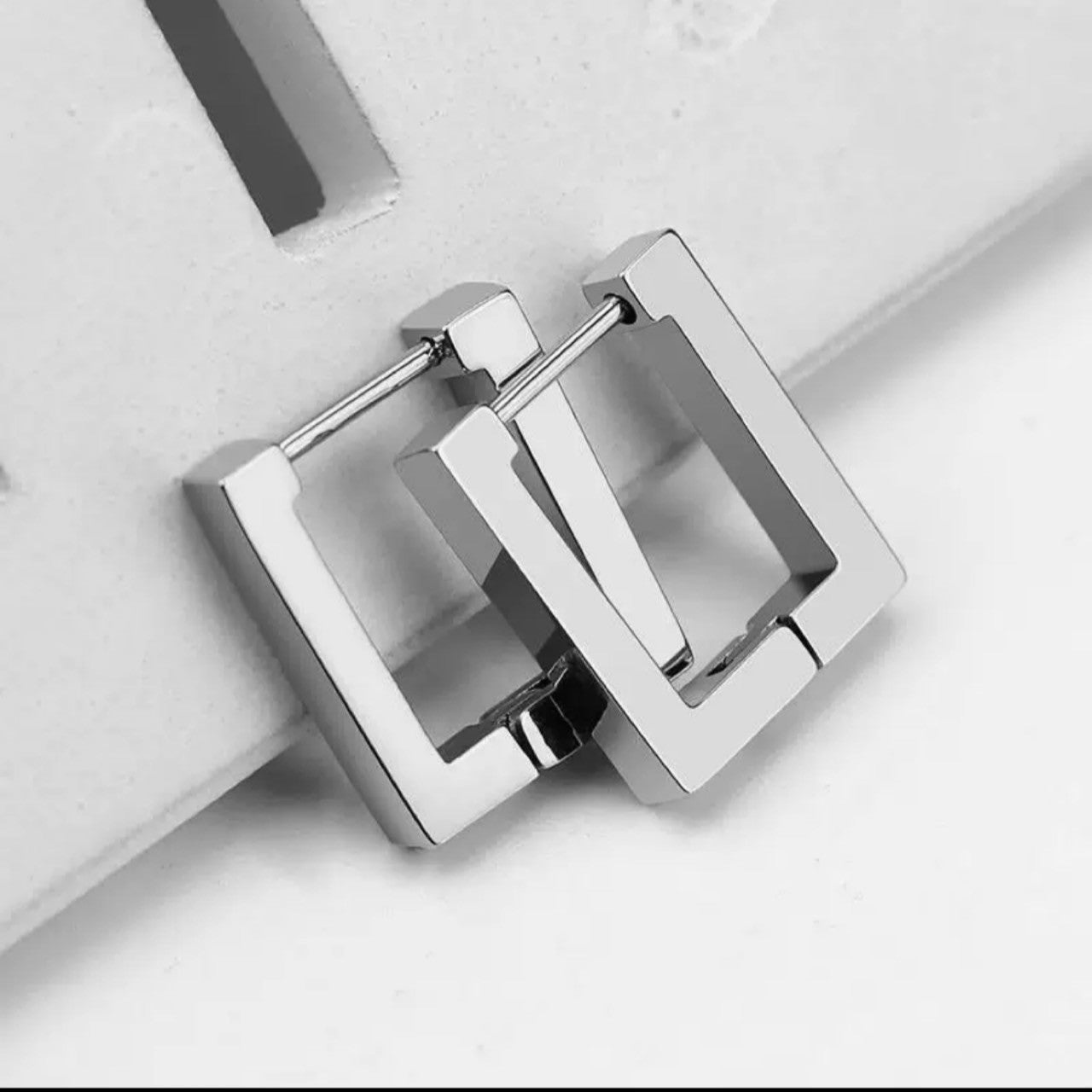 square pierce