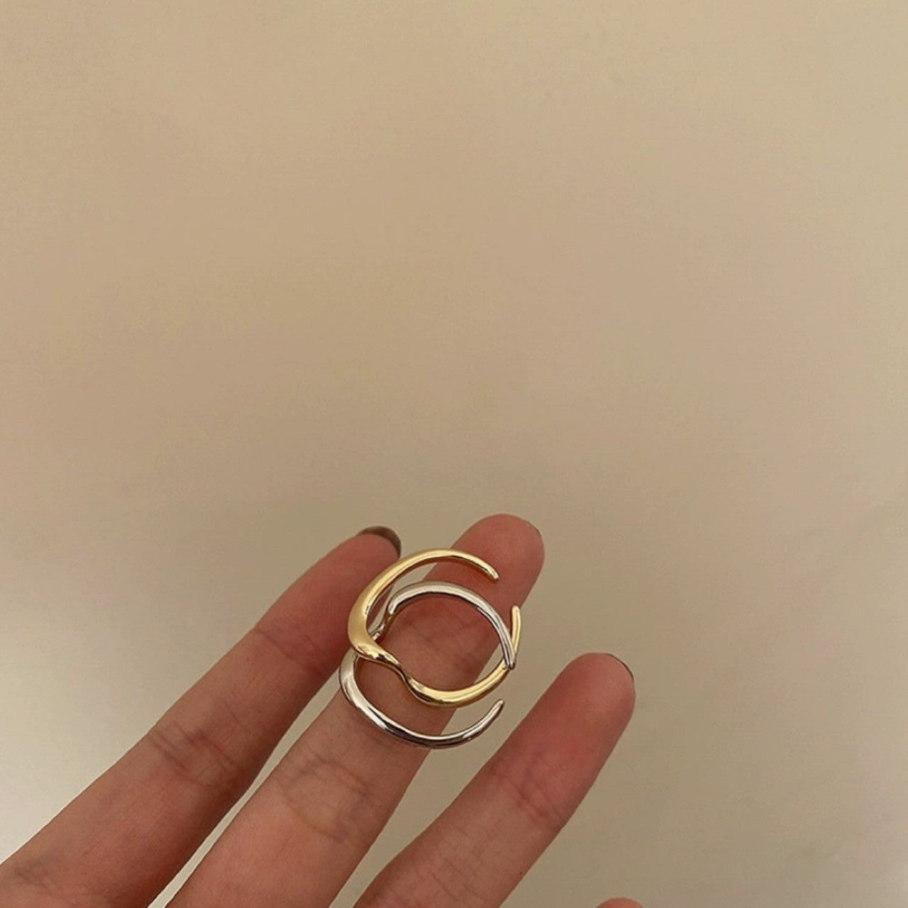 bicolor double twist ring