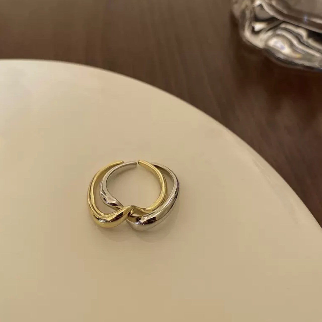 bicolor double twist ring