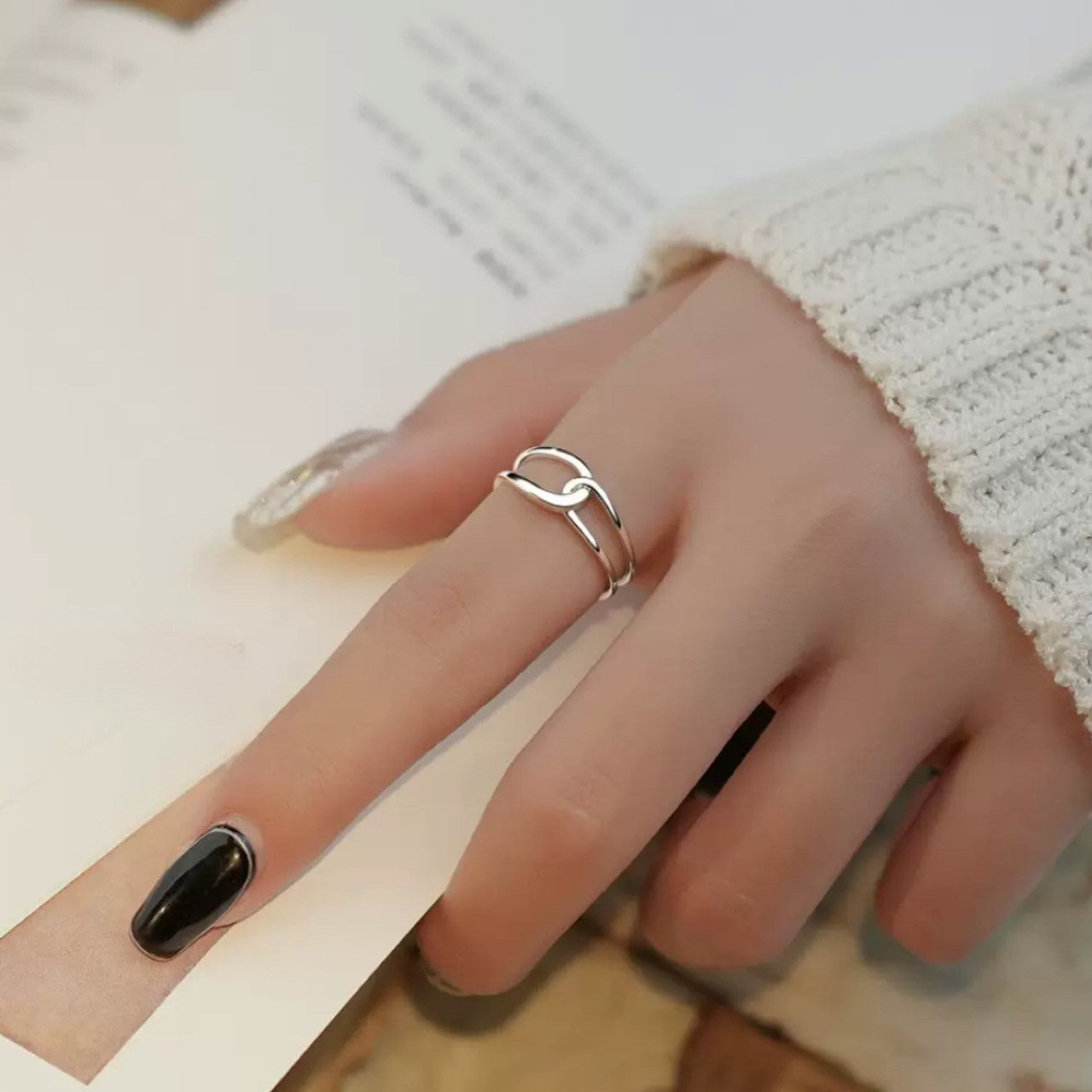 cross knot ring