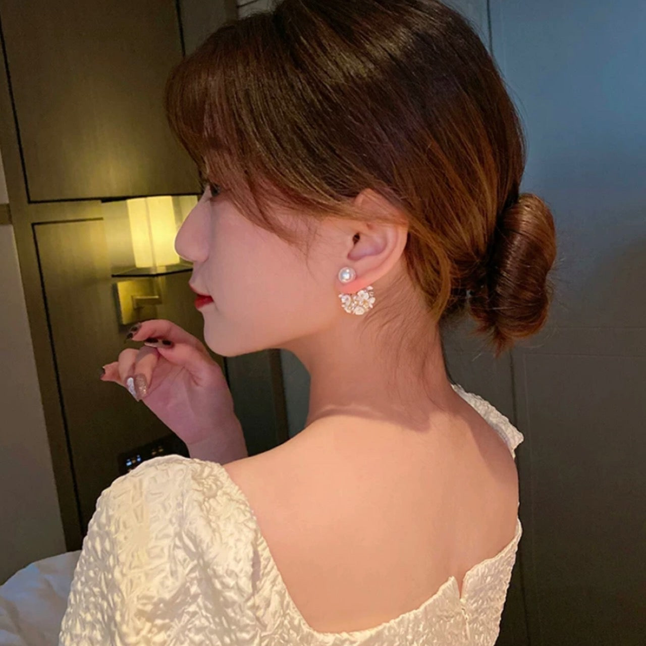 flower bouquet & pearl pierce