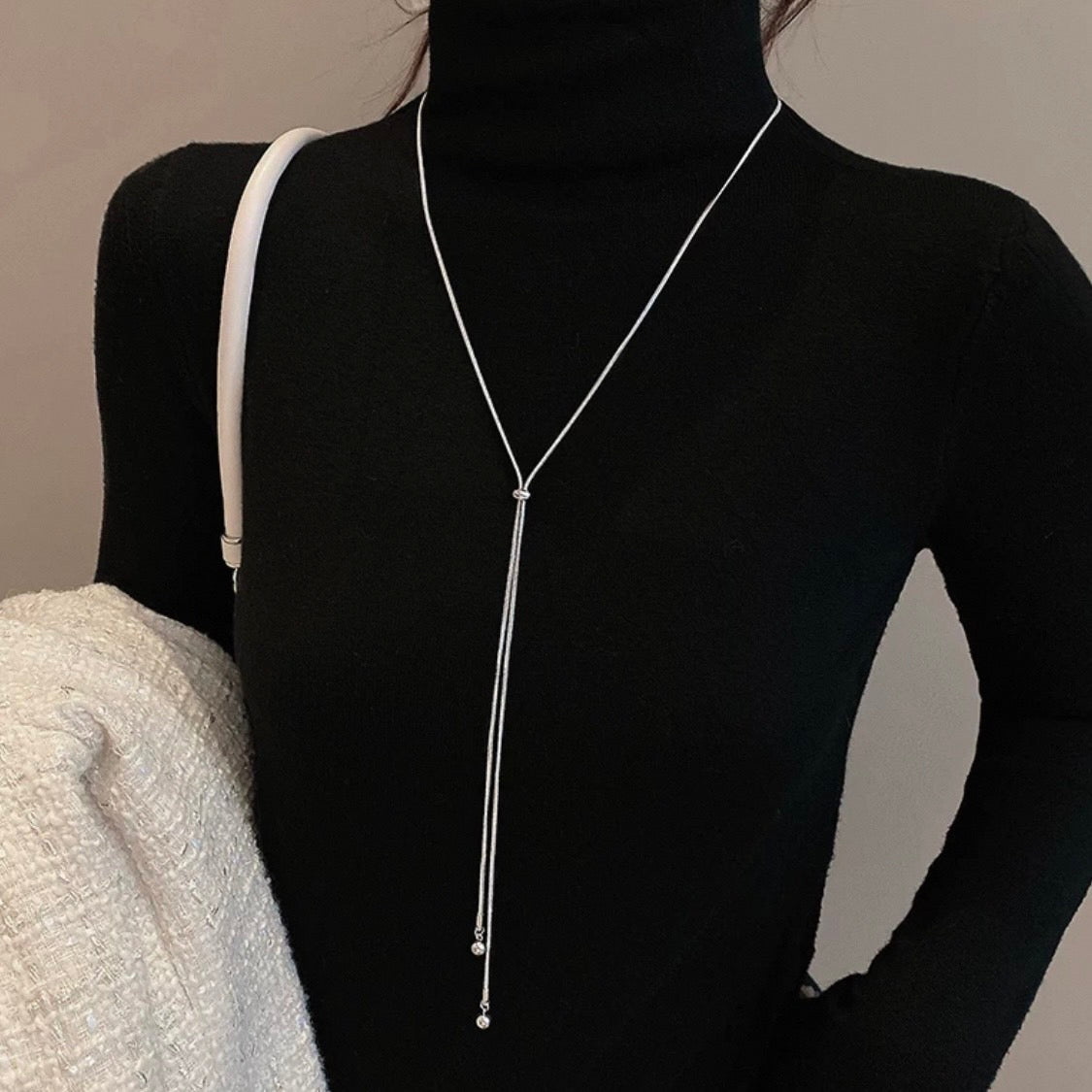 long Y necklace