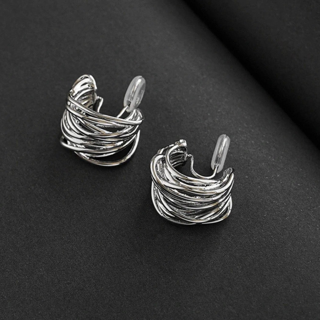 wire C earring
