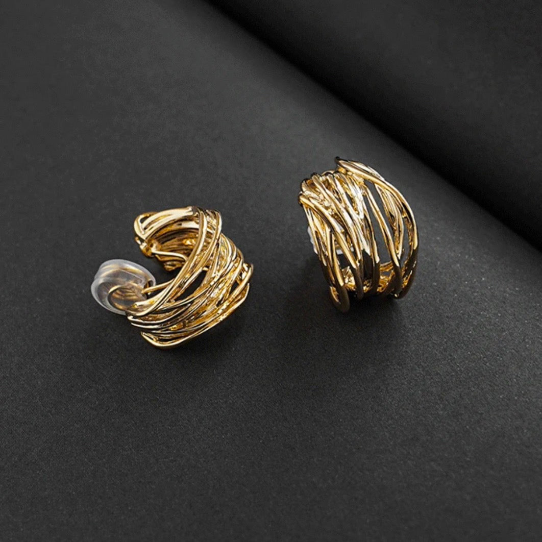 wire C earring