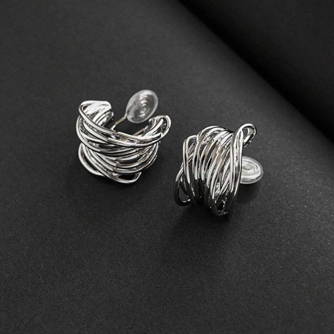 wire C earring