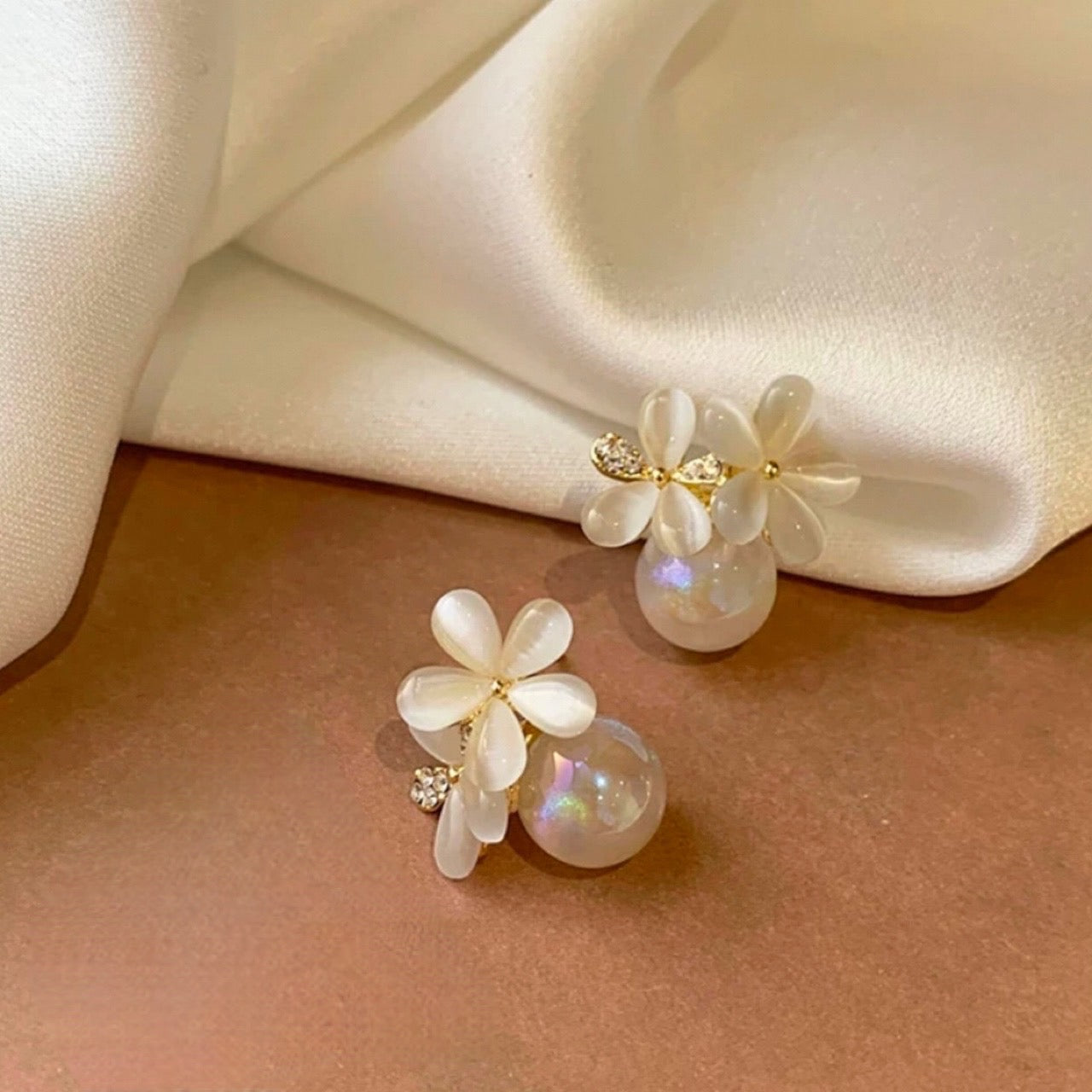 white flower pearl pierce