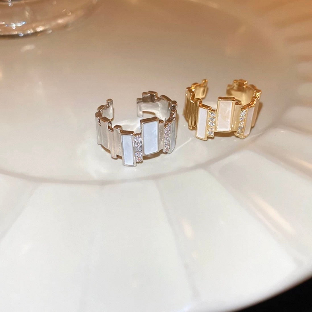 shiny panel ring