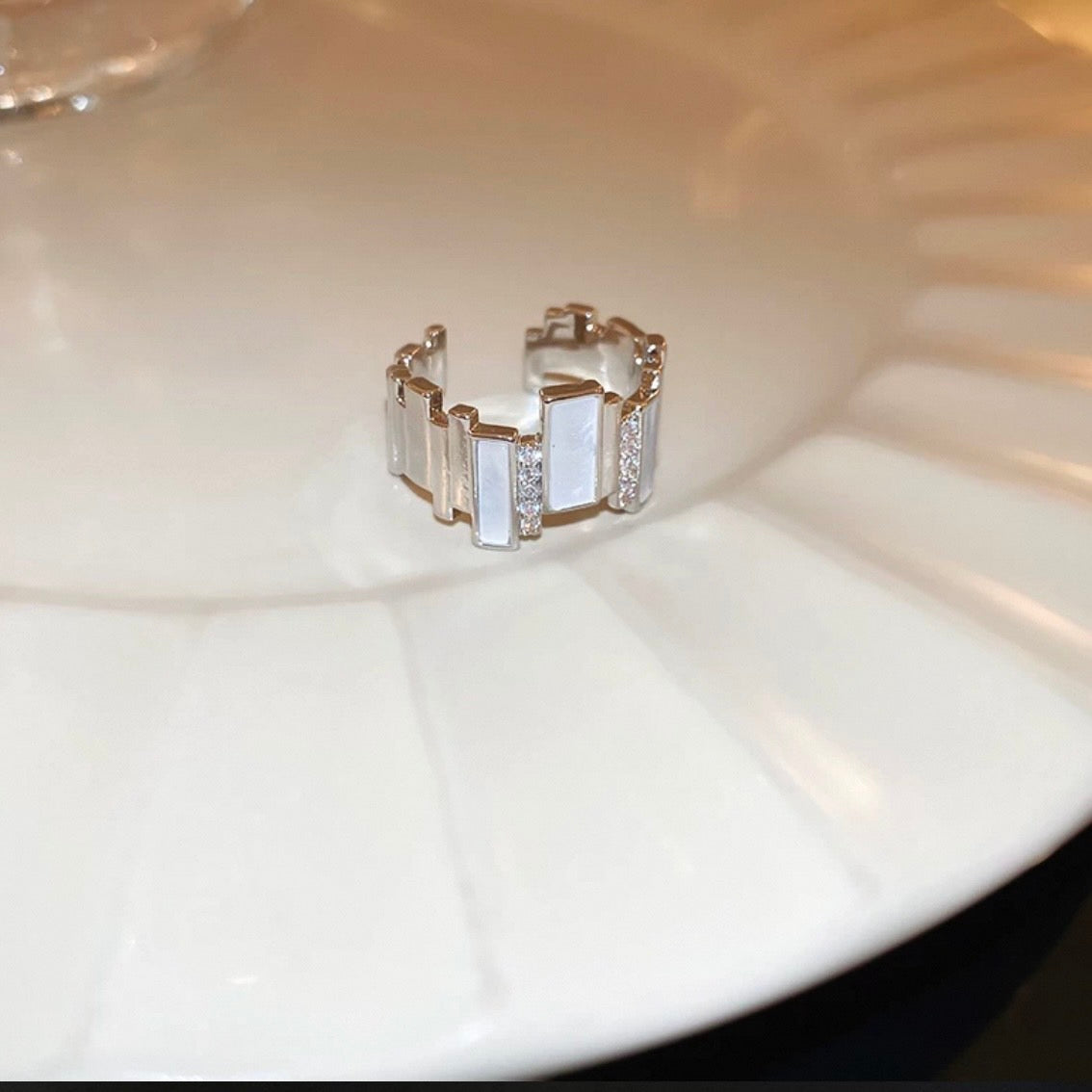 shiny panel ring