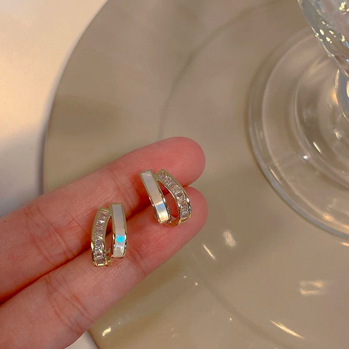 white & gold pierce