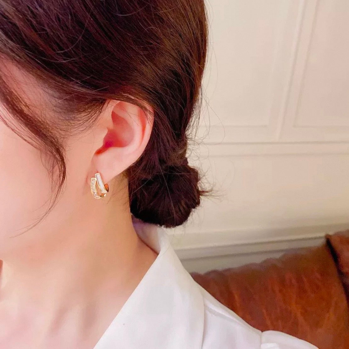 white & gold pierce