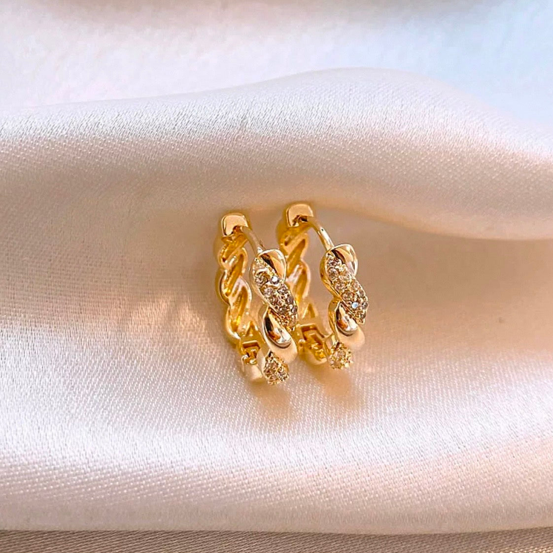 gold twist pierce