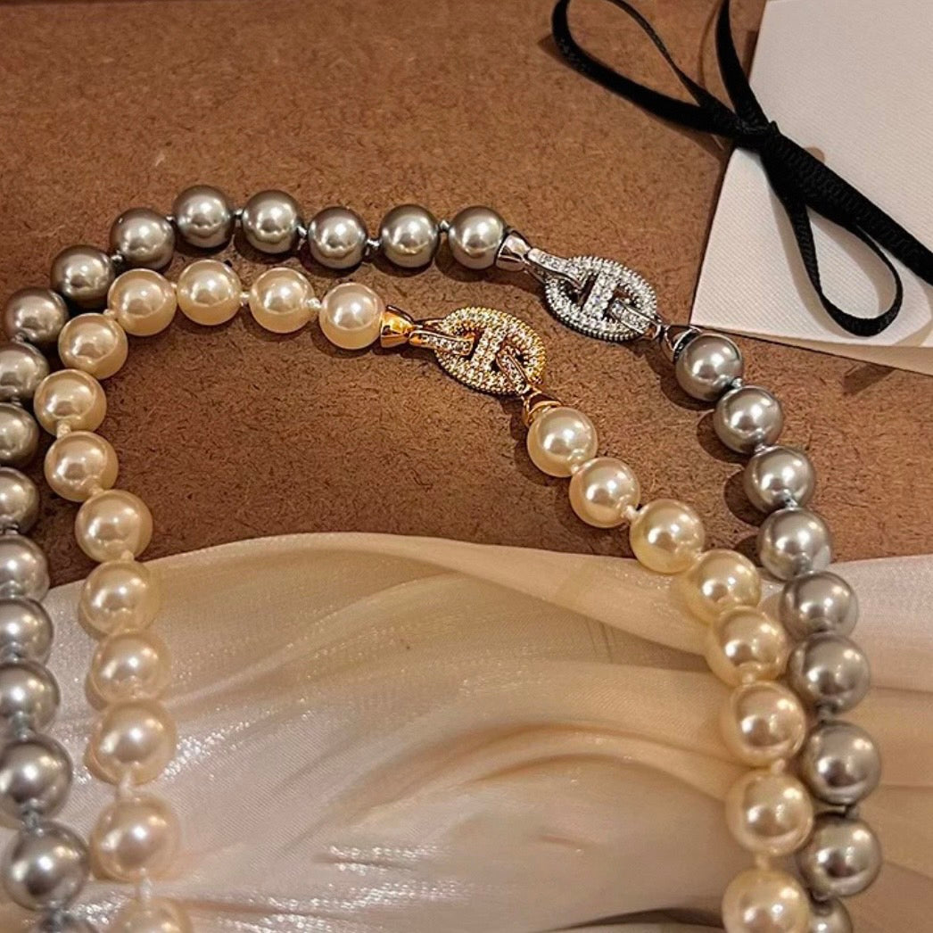 elegant pearl necklace