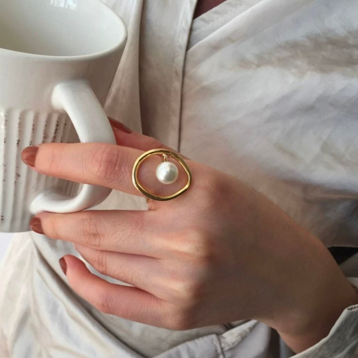 circle pearl ring