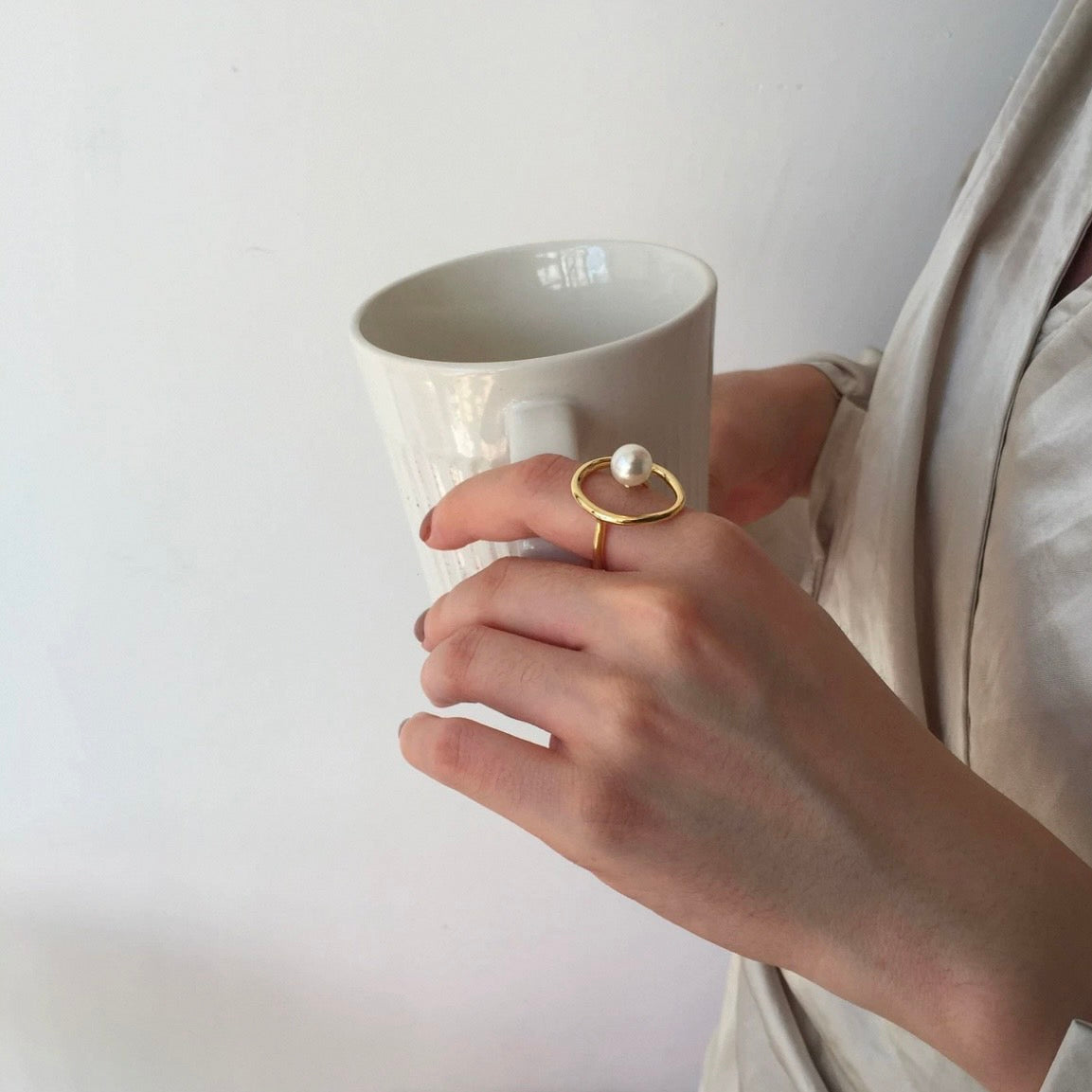 circle pearl ring