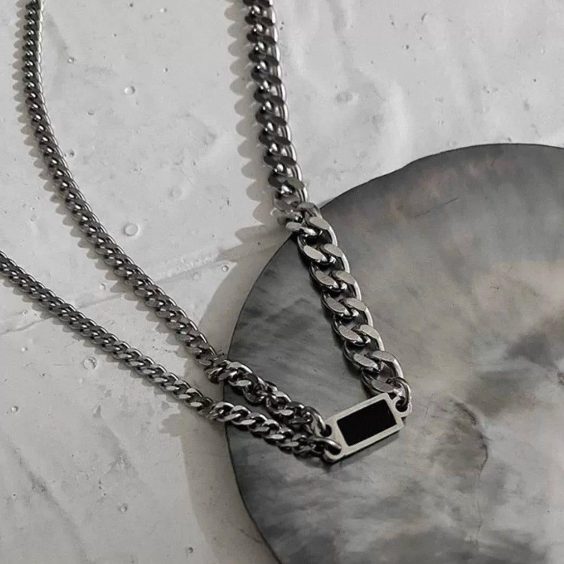 black stone & chain necklace