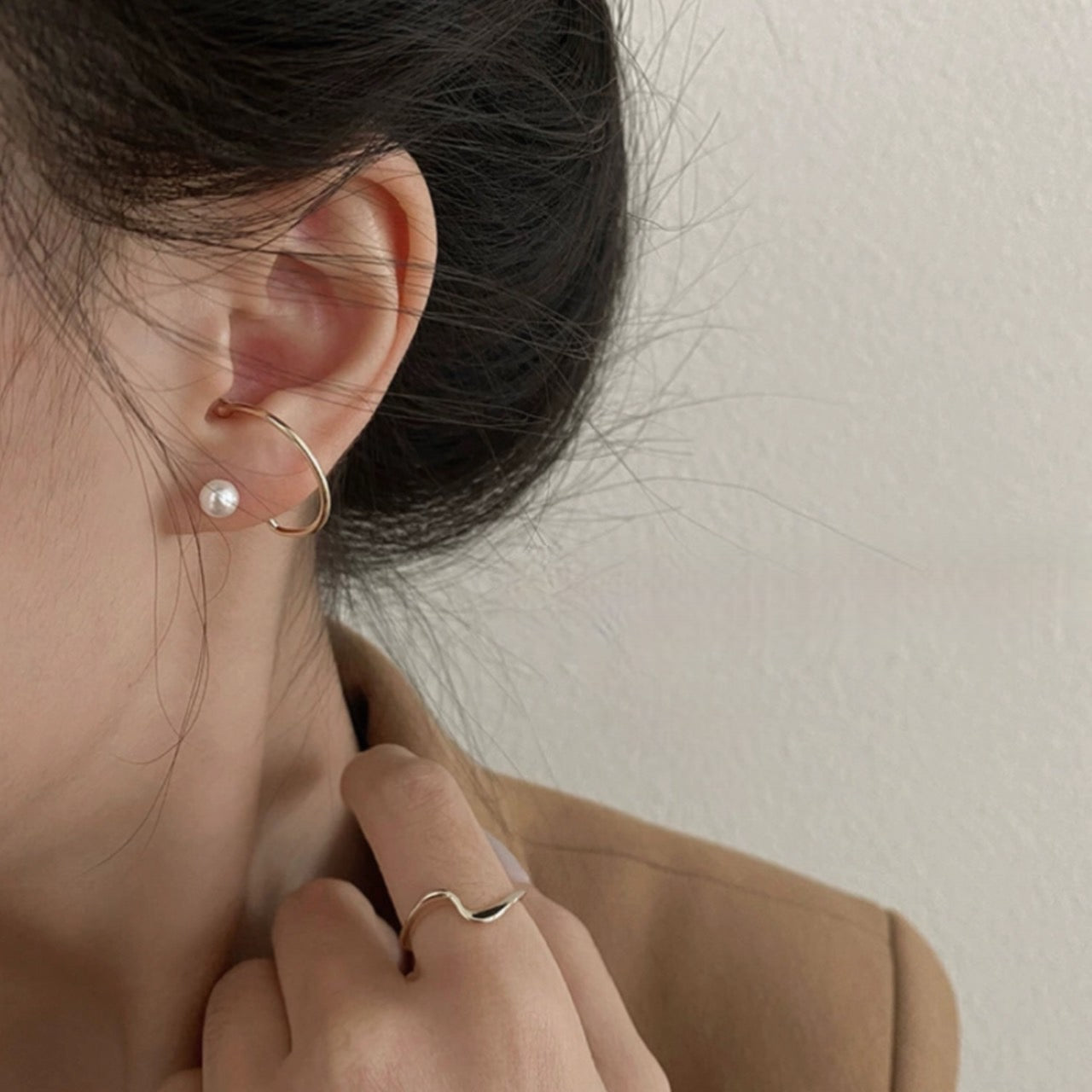 half hook pearl pierce