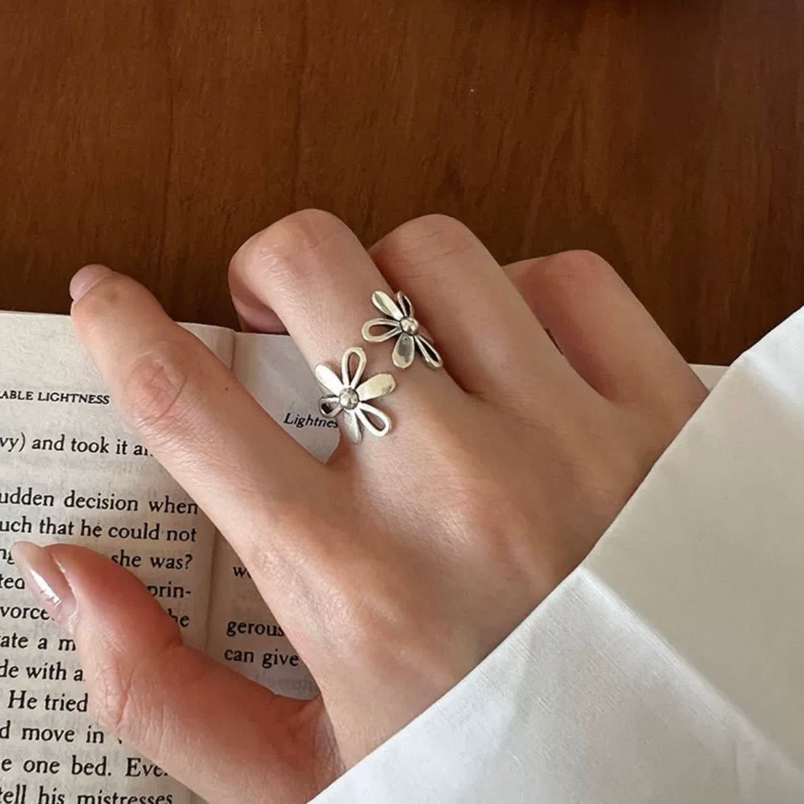 two flower ring