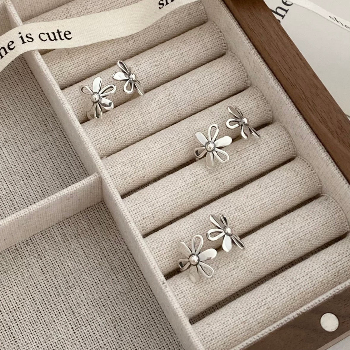 two flower ring