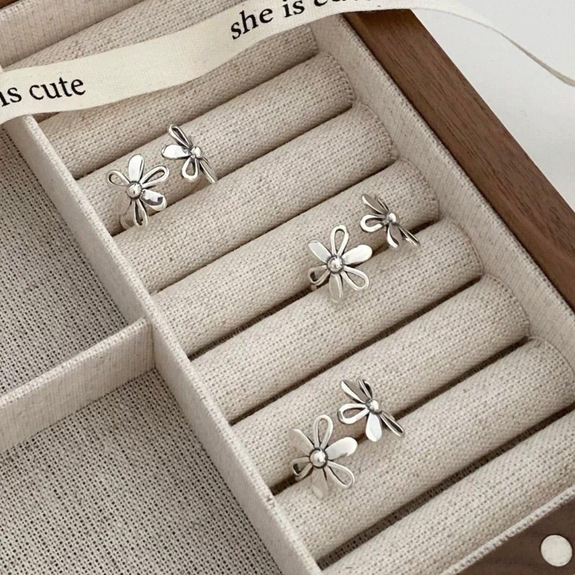 two flower ring