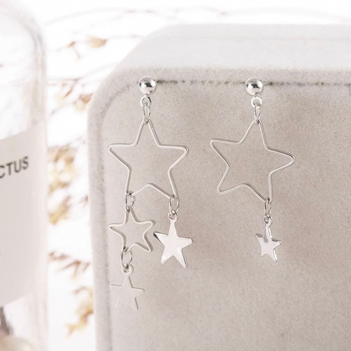 hanging stars pierce