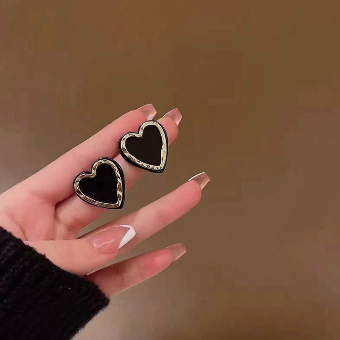 retro love pierce
