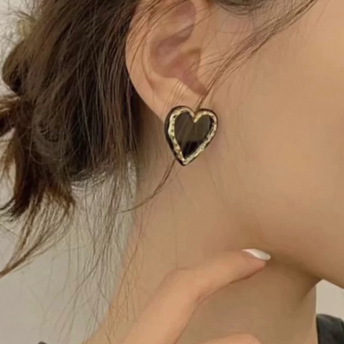 retro love pierce