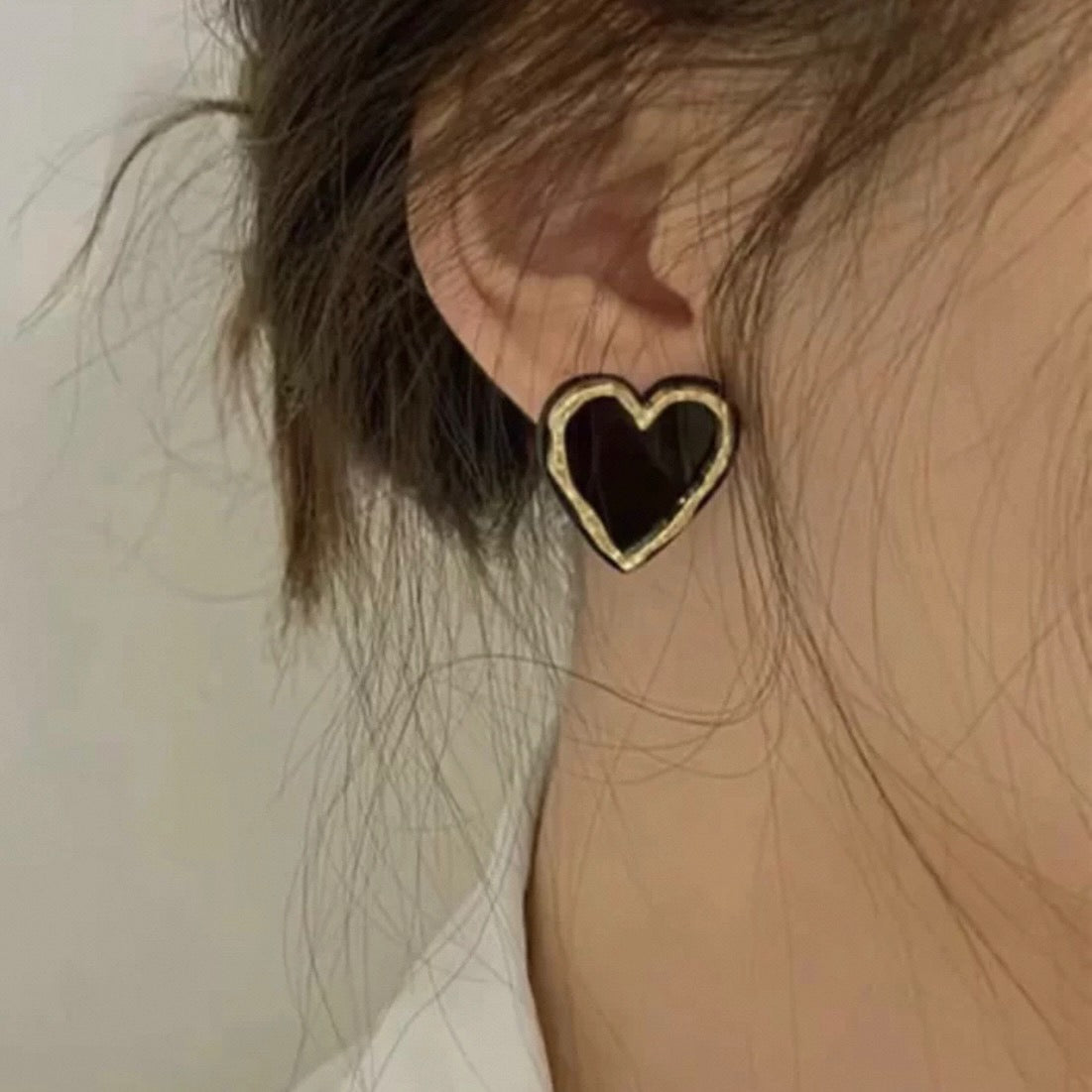 retro love pierce