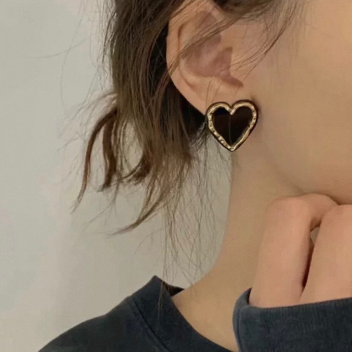 retro love pierce