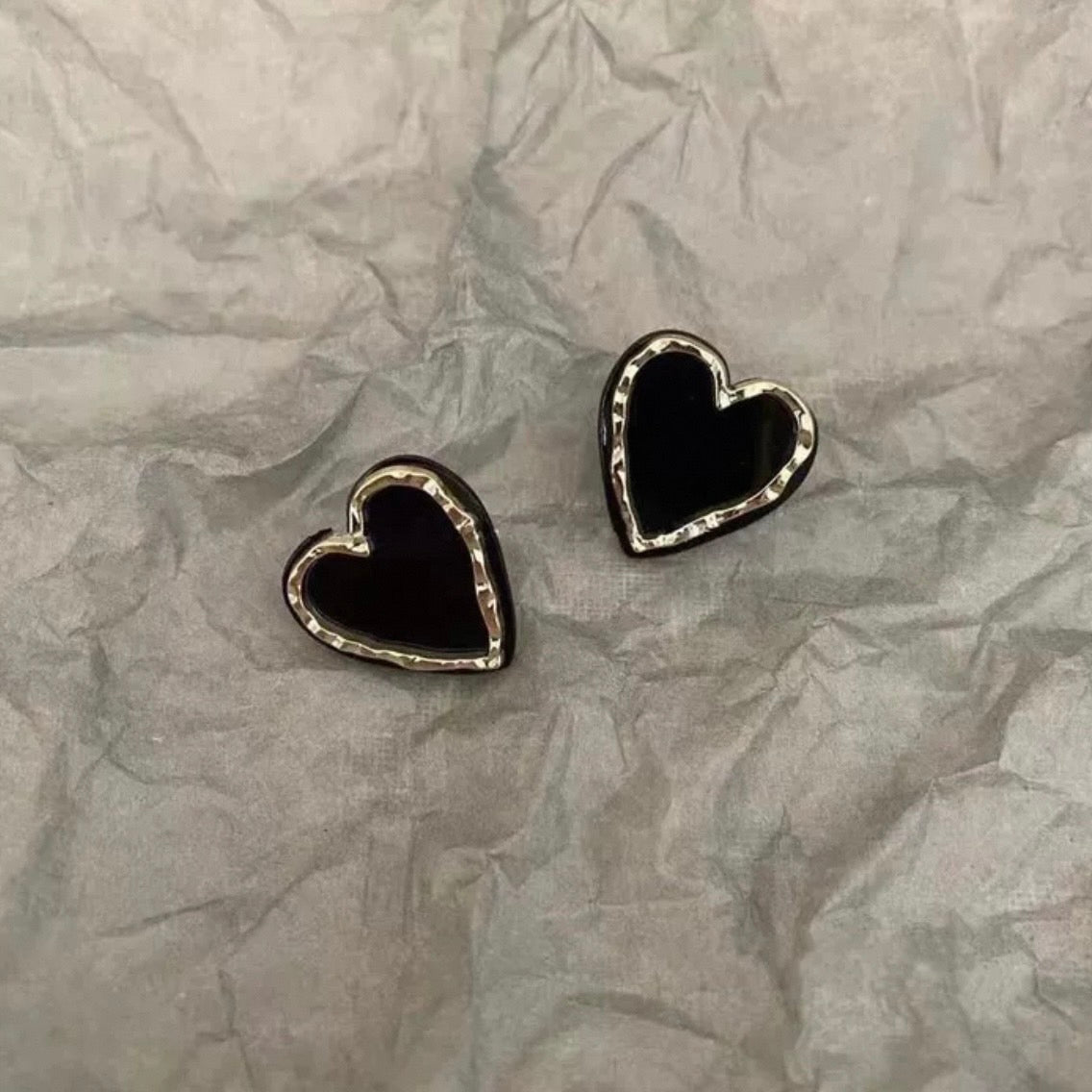 retro love pierce