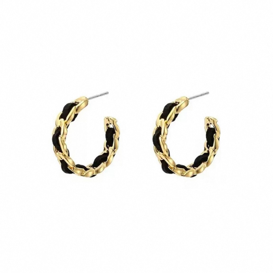 elegant black twist pierce