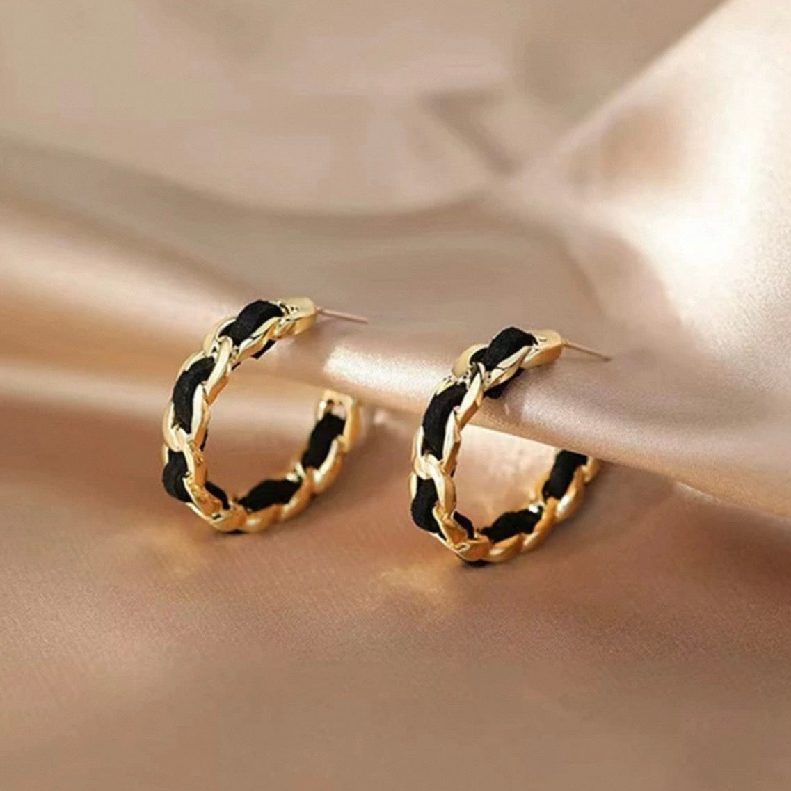 elegant black twist pierce