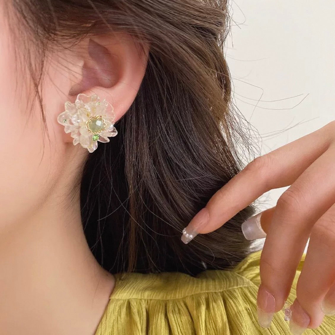 clear flower pierce