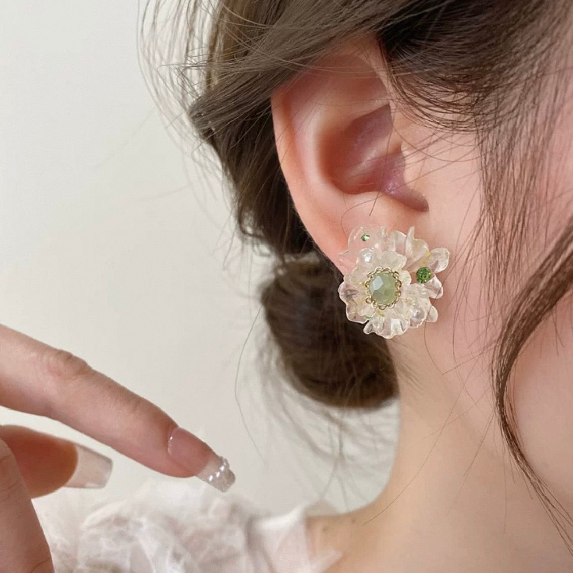 clear flower pierce