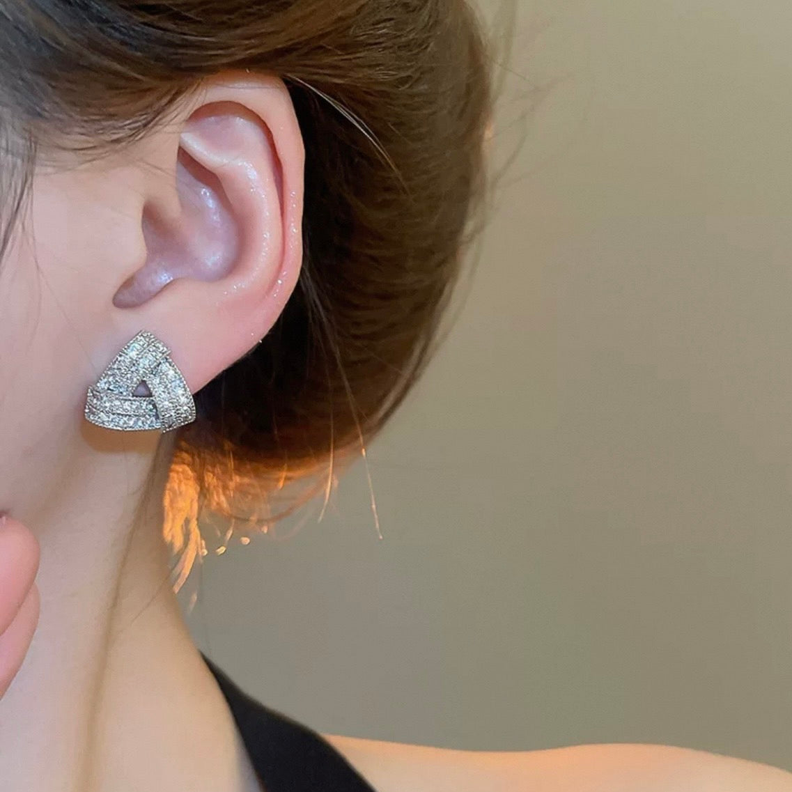 triangle shiny ribon pierce