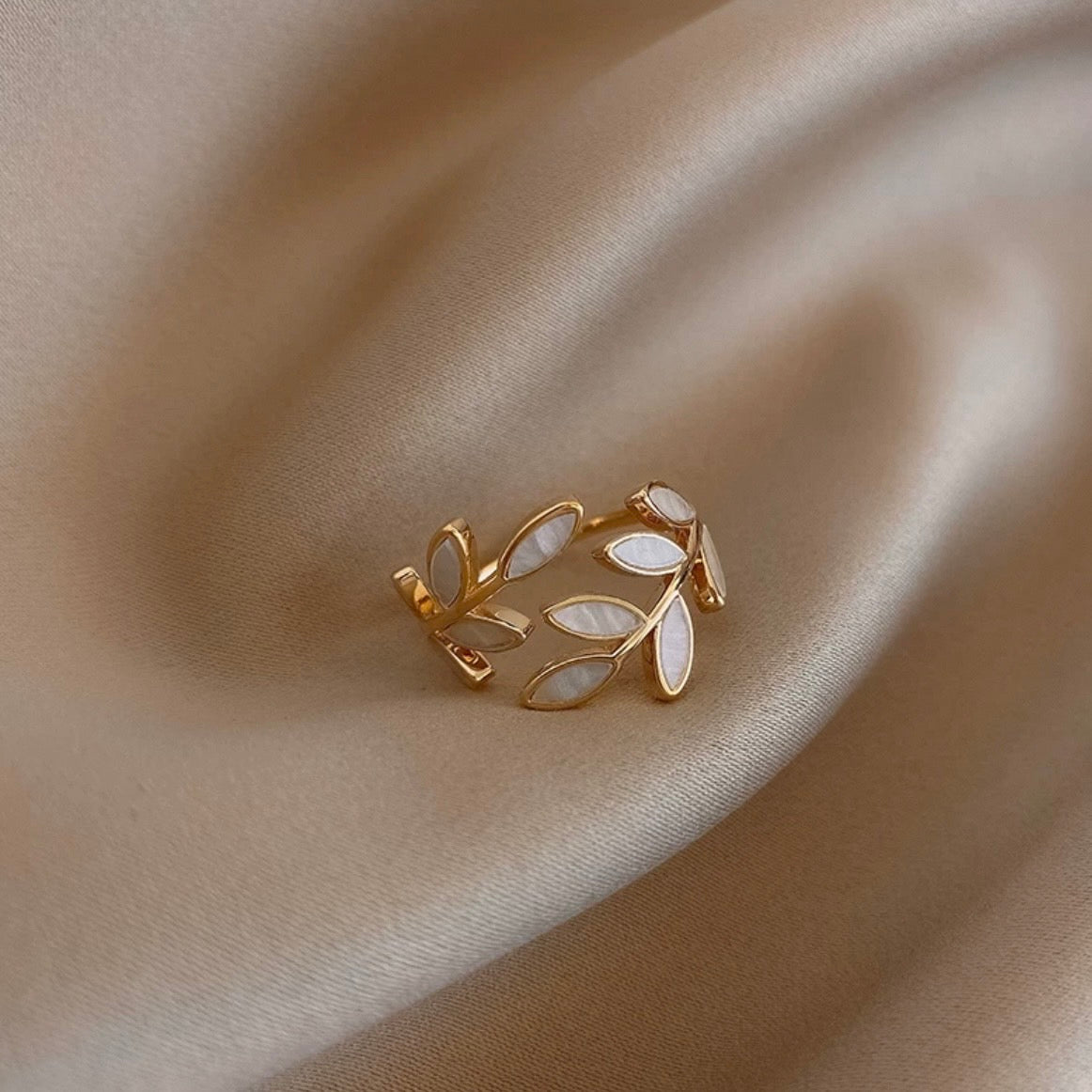 white leaf open ring