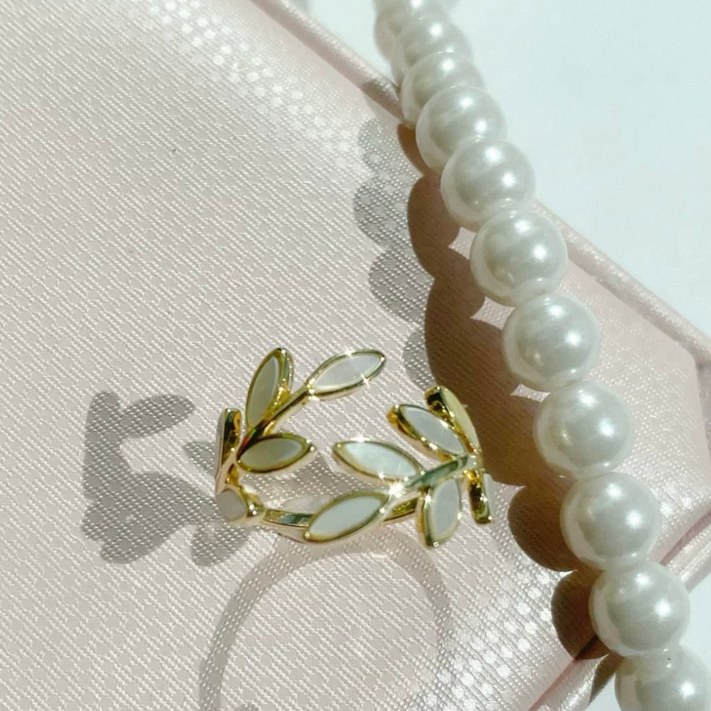 white leaf open ring