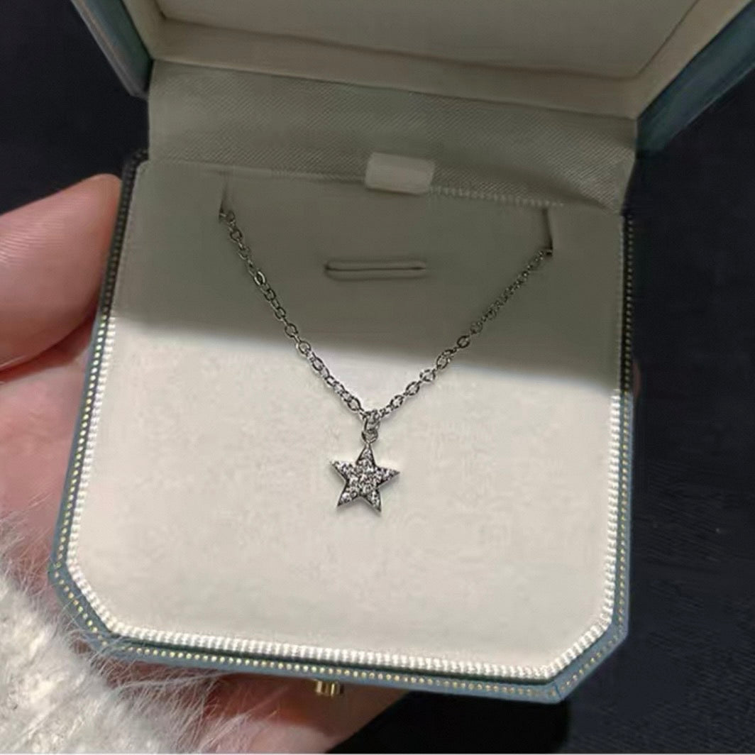 5 stars & 1 star necklace