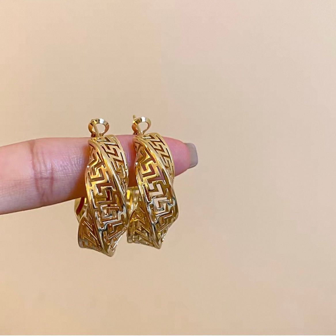 mosaic hoop pierce