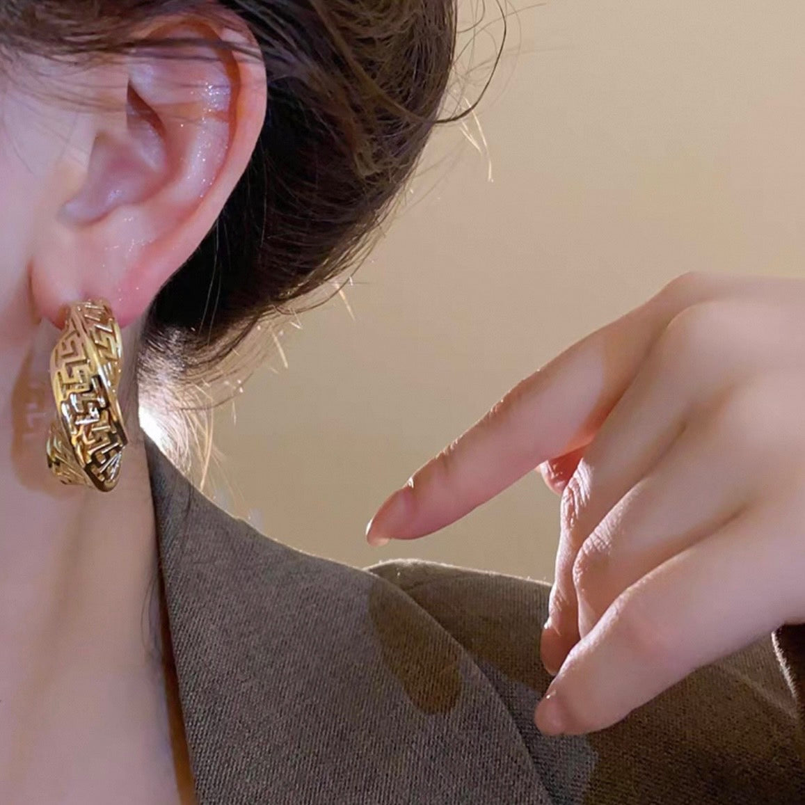 mosaic hoop pierce