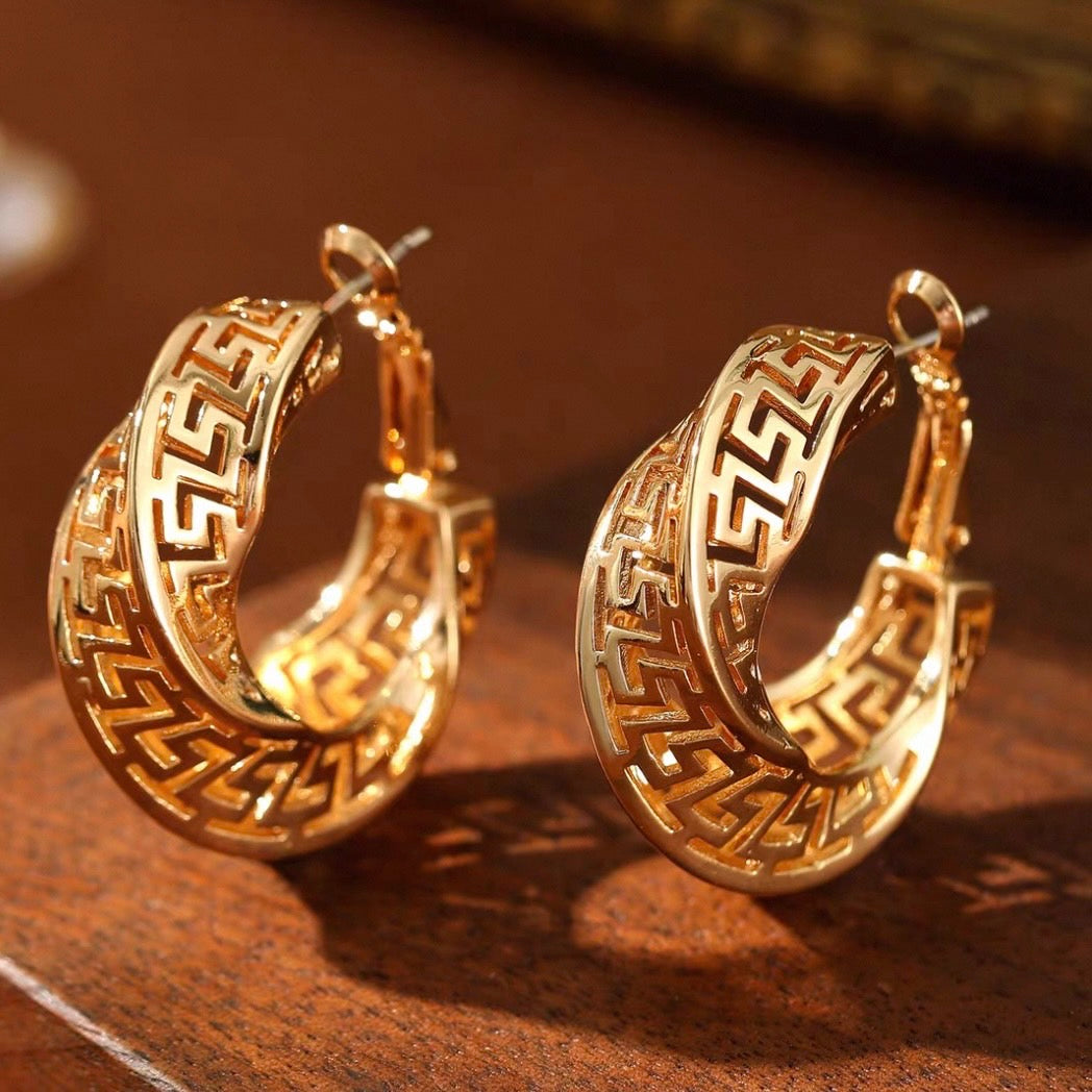 mosaic hoop pierce