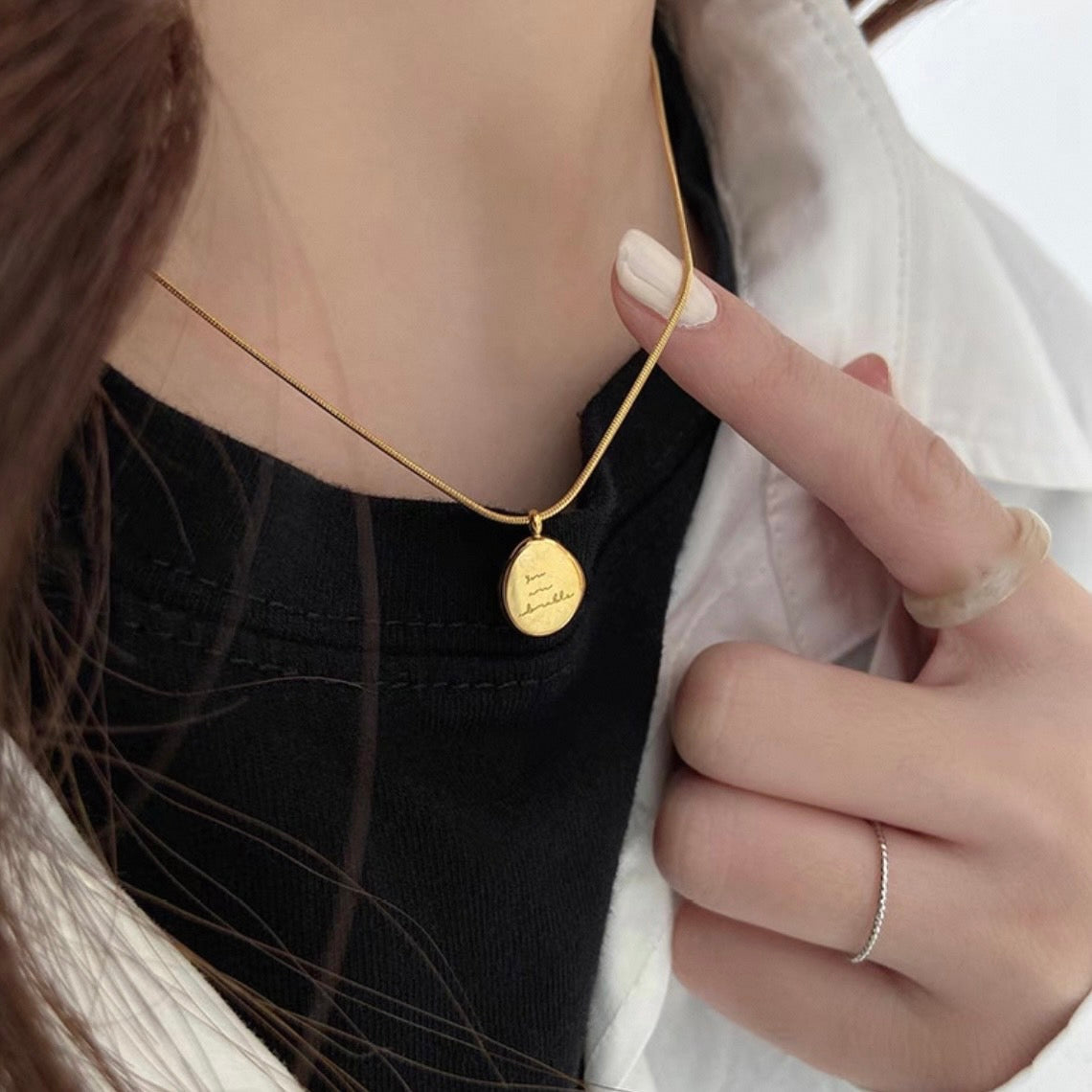 gold matte plate necklace