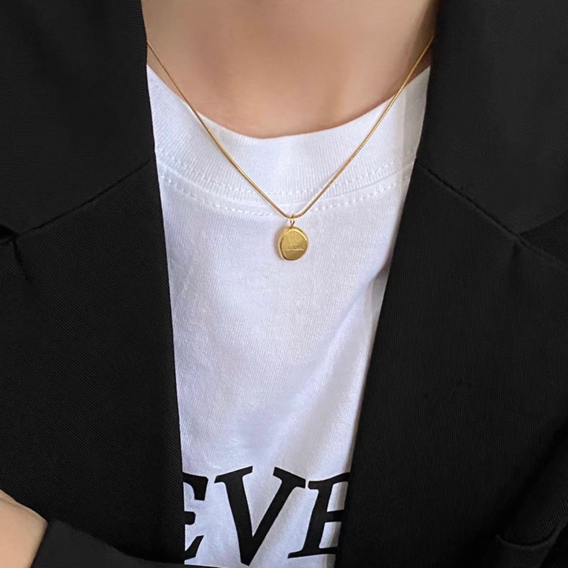 gold matte plate necklace