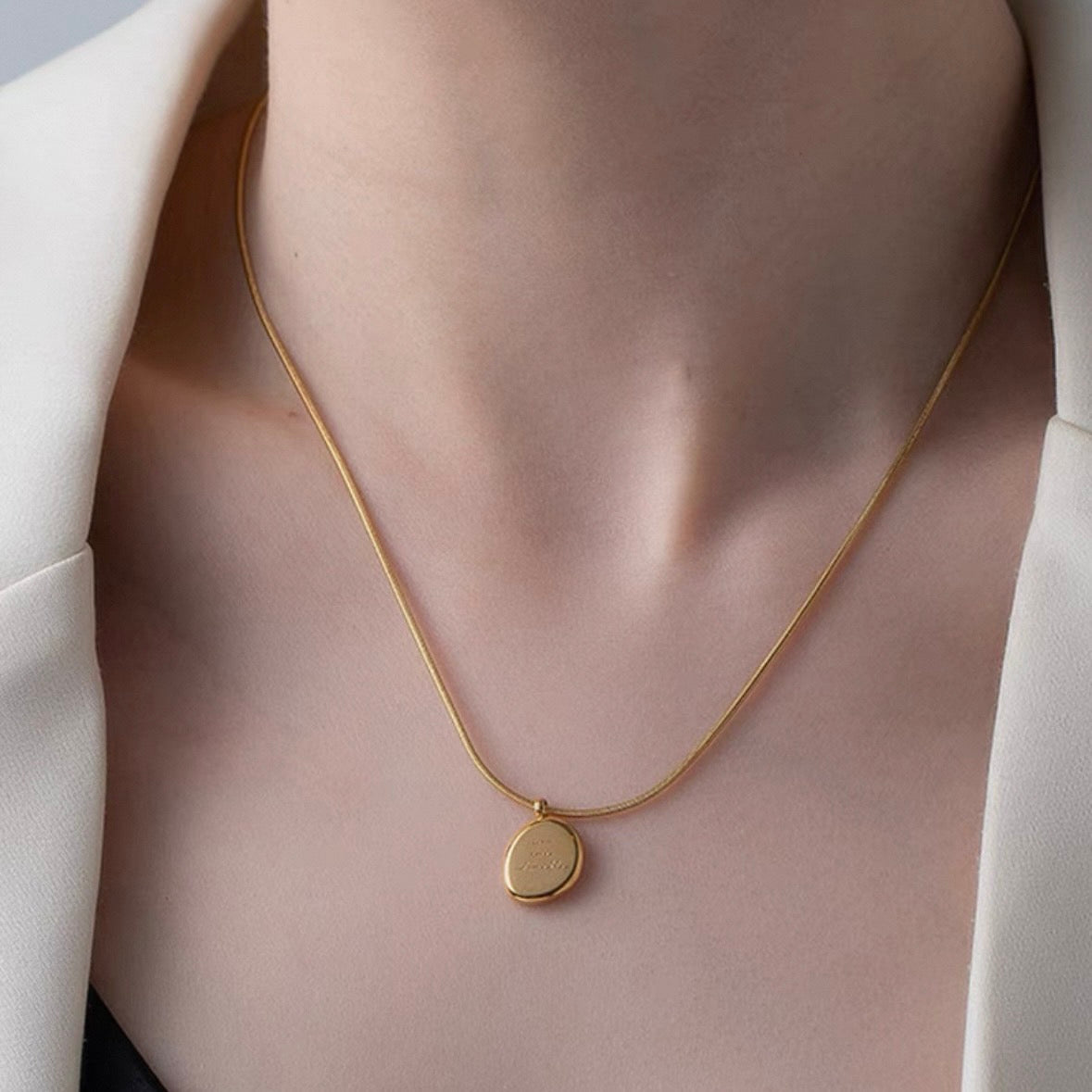 gold matte plate necklace