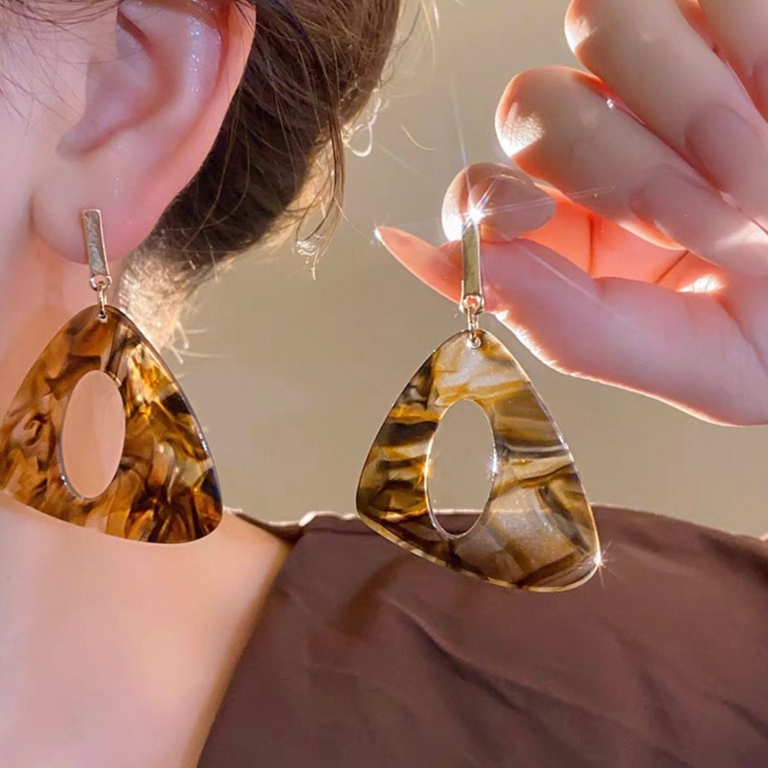 tortoise drop pierce
