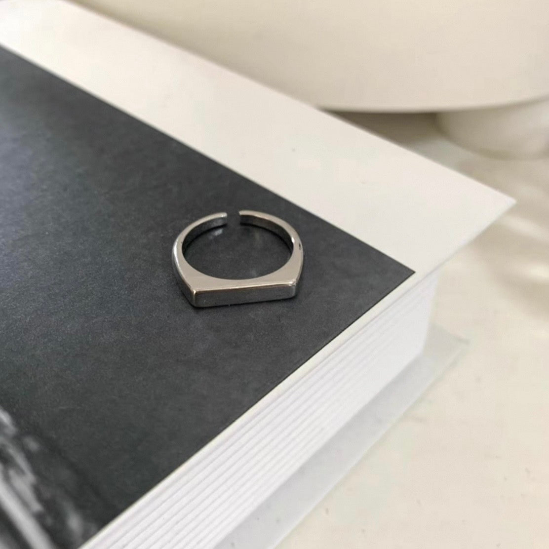 modern flat ring