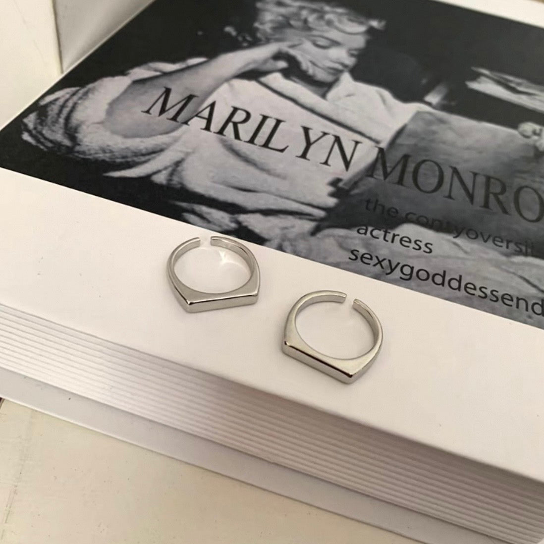 modern flat ring